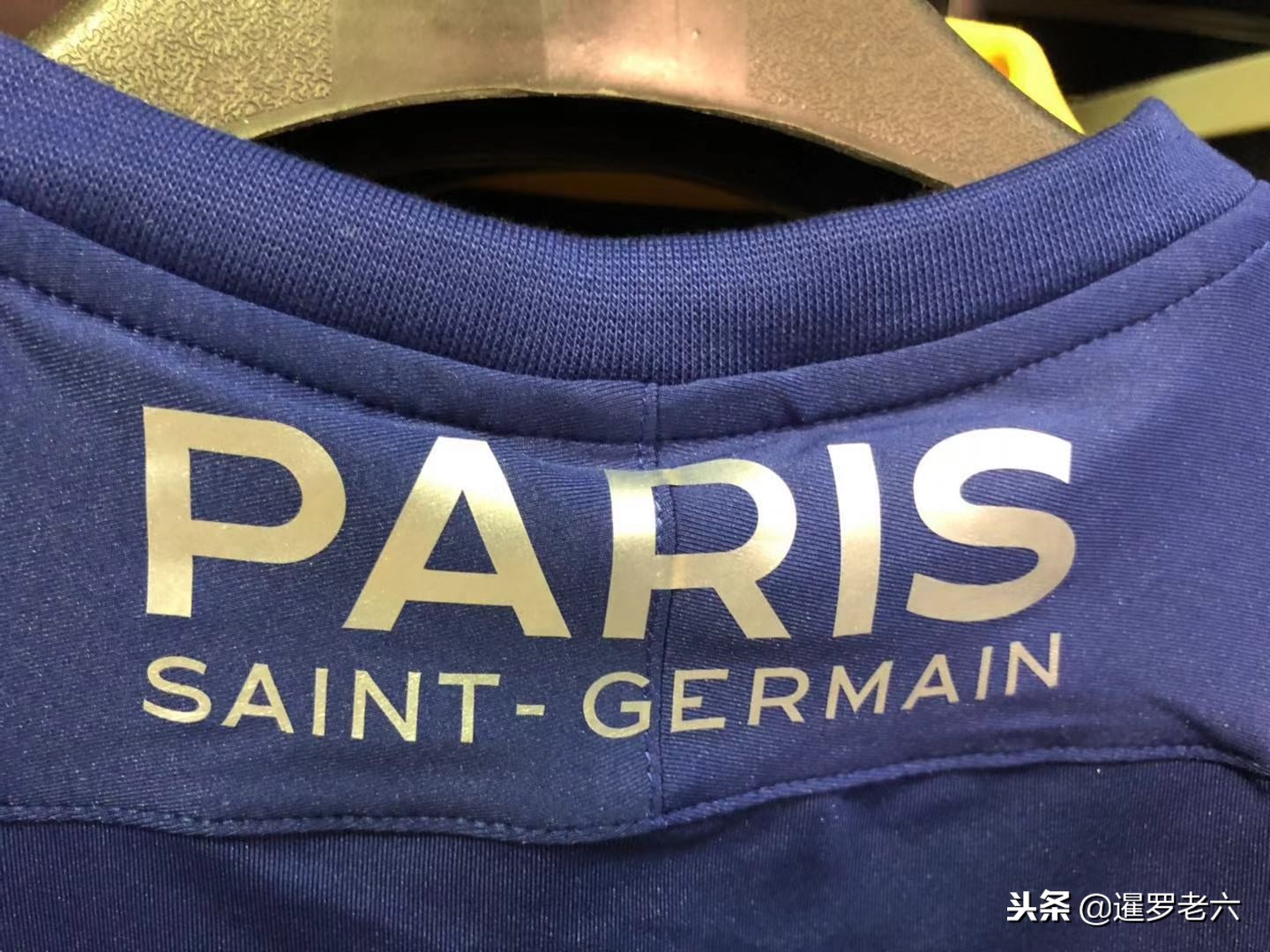 展现出以